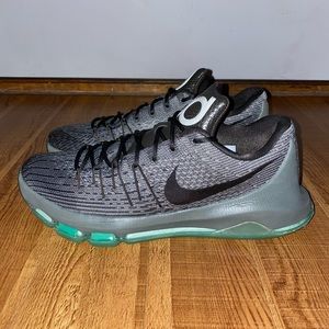 Nike KD 8 (EXCELLENT CONDITION)